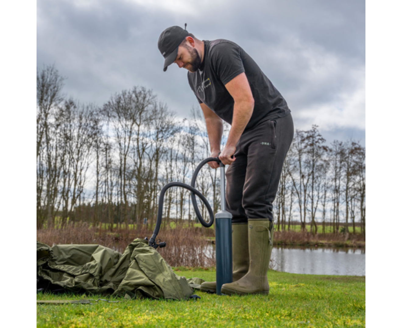 Avid Carp InflataHouse Compact Bivvy