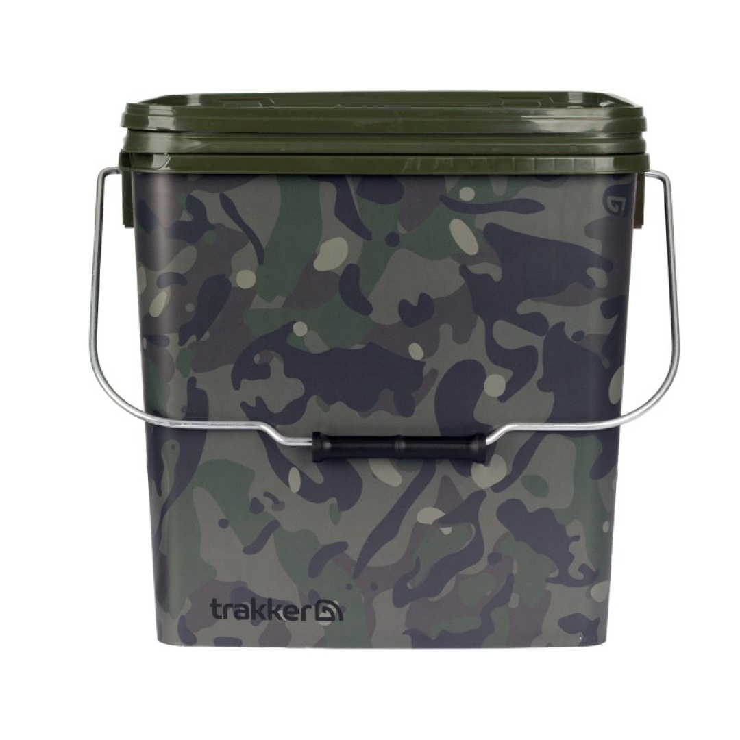 Trakker Camo Square Container inc tray 13L