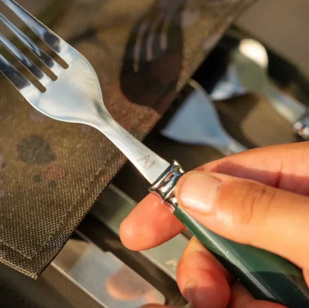 One More Cast Heist Cookware Set