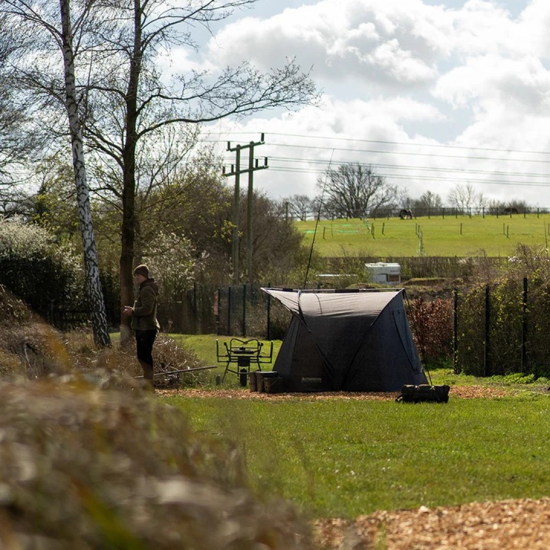 One More Cast Heist Outspoken Peaked 1.5 man Bivvy