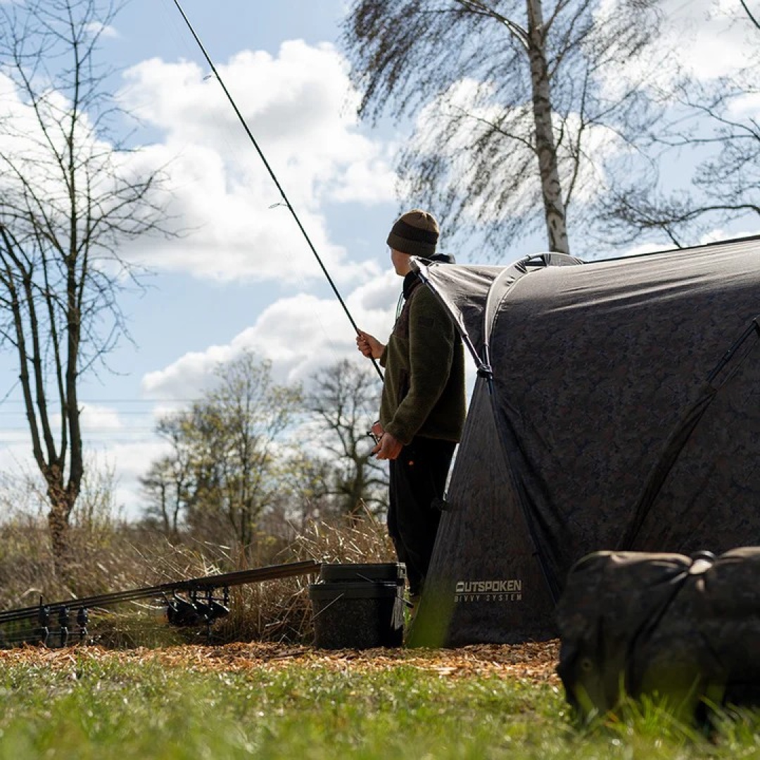 One More Cast Heist Outspoken Peaked 1.5 man Bivvy