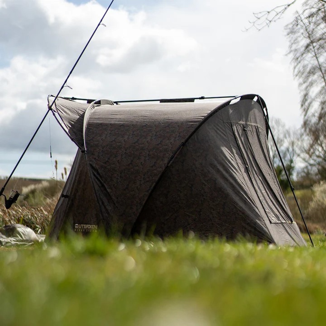 One More Cast Heist Outspoken Peaked 1.5 man Bivvy