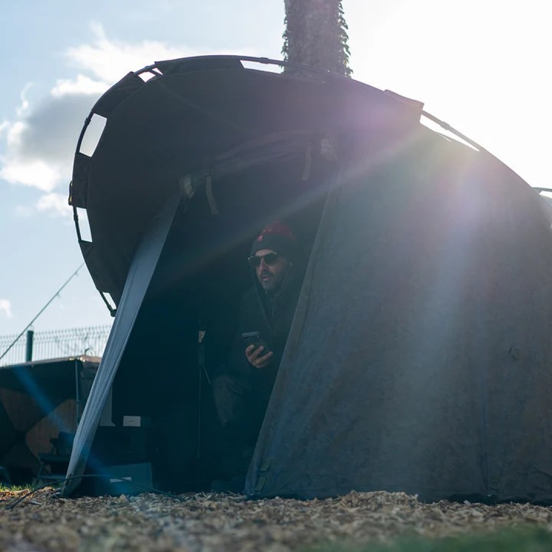 One More Cast Heist Outspoken Peaked 1.5 man Bivvy