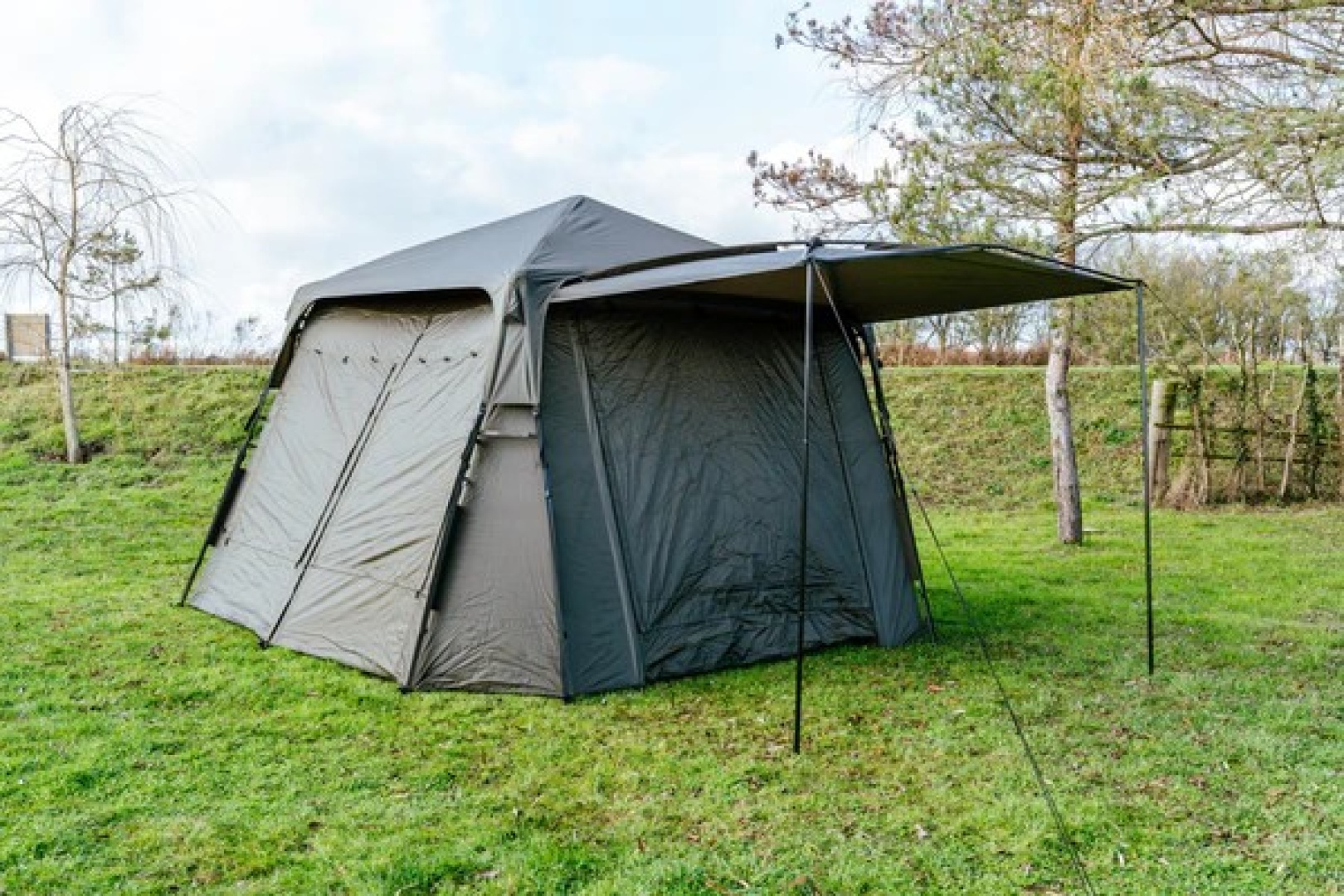 Nash Bank Life Gazebo Skull Cap
