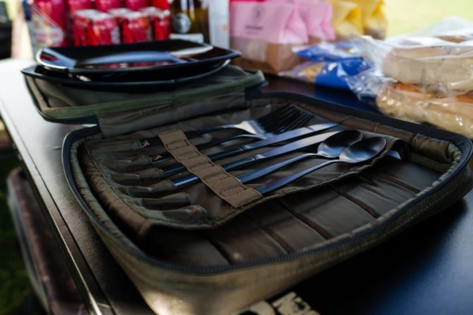 Nash Bank Life Dining Set