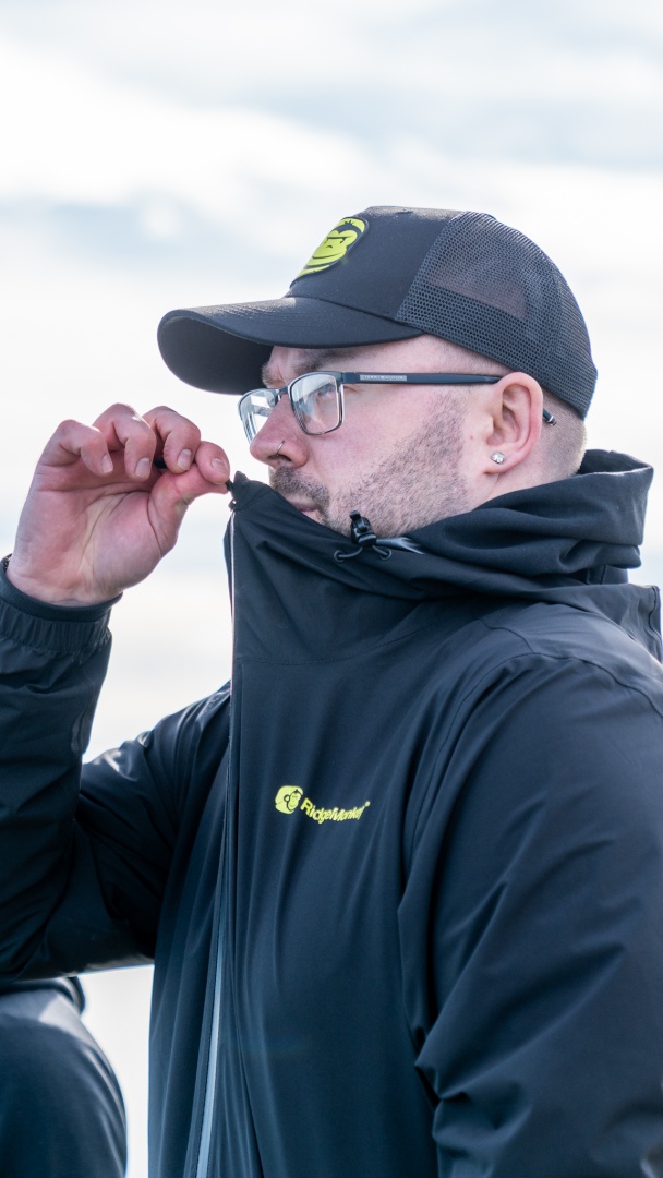 RidgeMonkey APEarel Lightweight Classic Hydrophobic Jacket