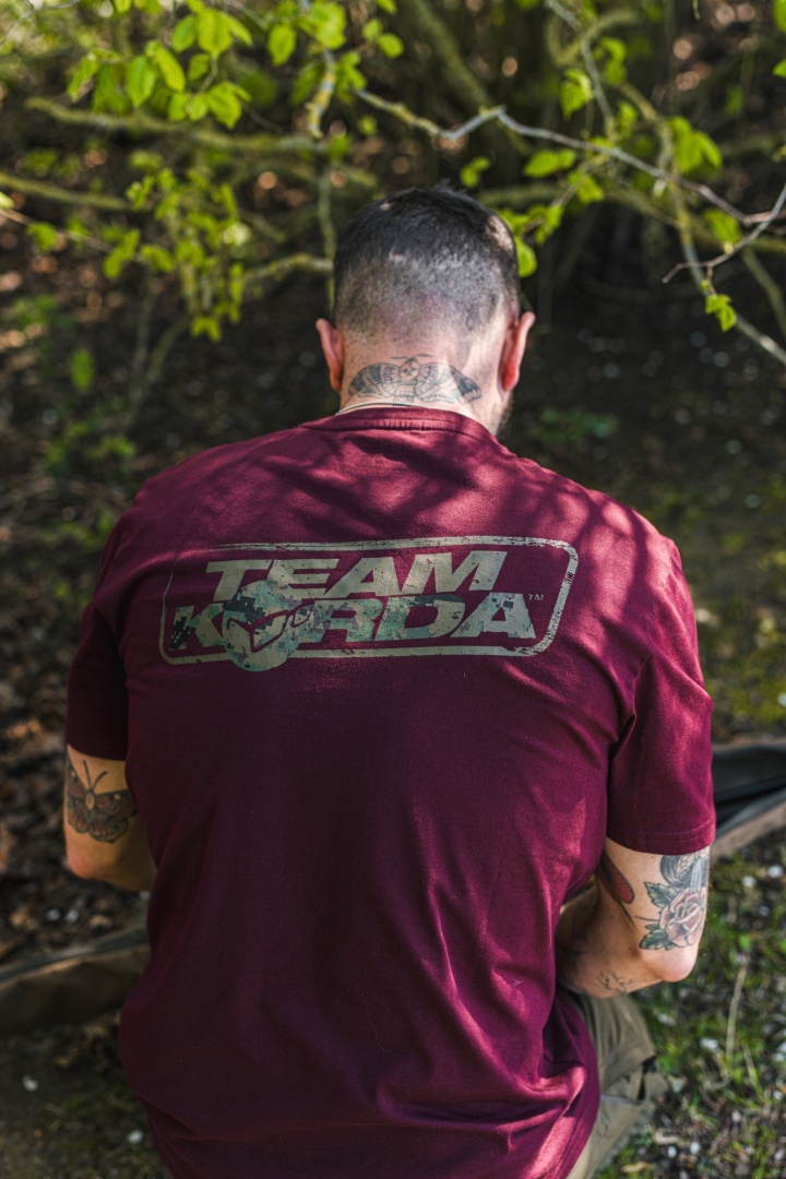Korda TK Digi Kamo T-Shirt - Burgundy 