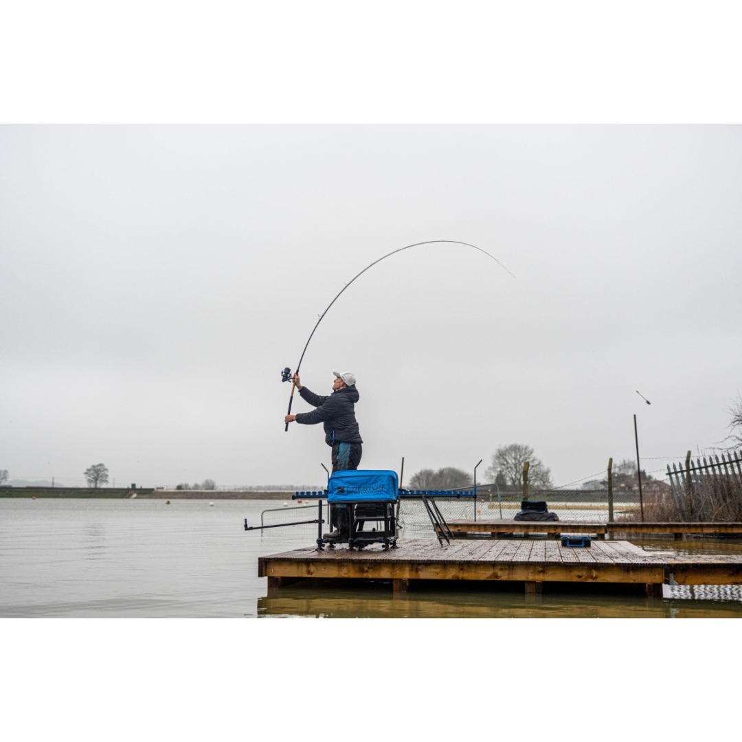 Preston Innovations Monster XTR PRO 4.2 m / 225 g - Canna Feeder