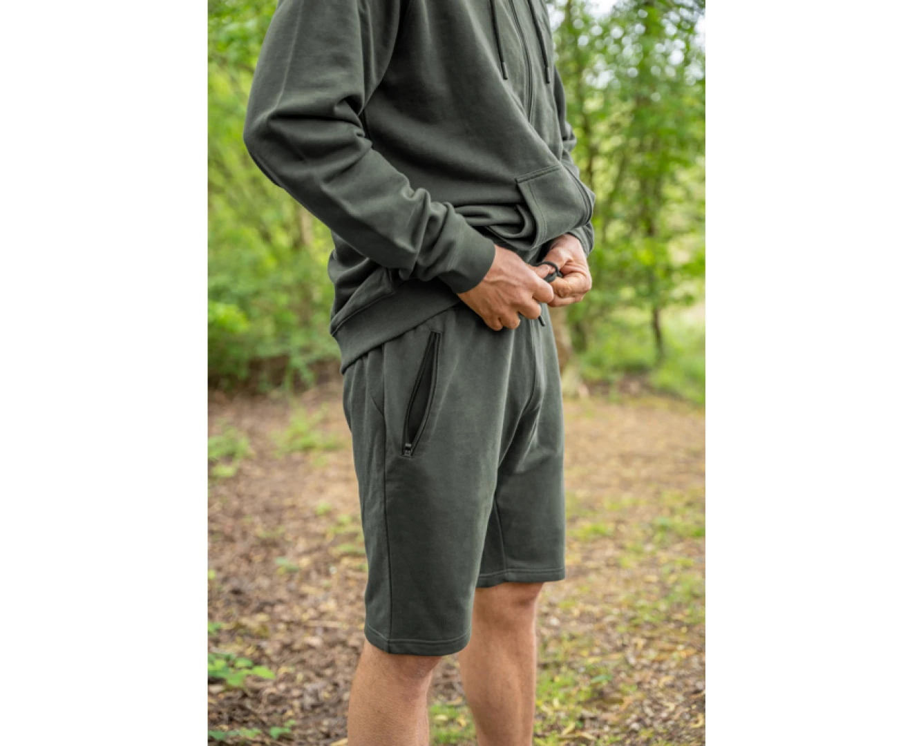 Avid Carp Bearing Shorts - Green