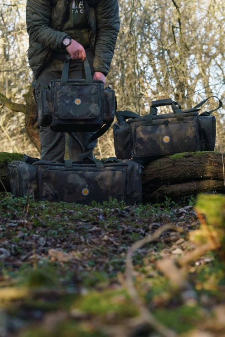 Solar Worldwide Carryall Small