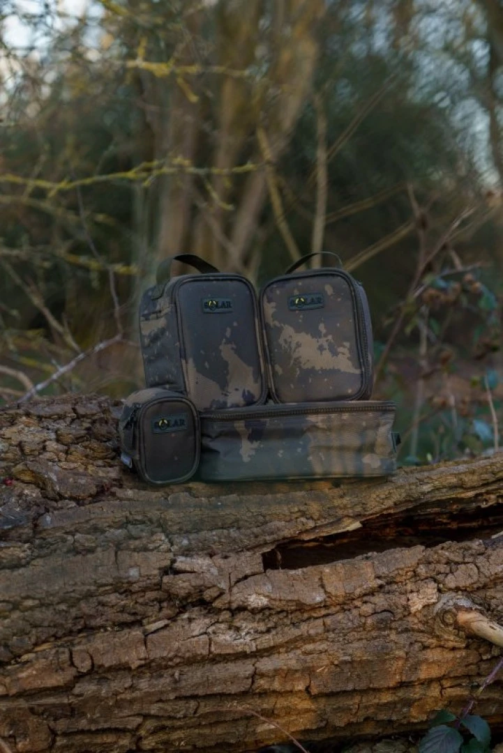 Solar Worldwide Accessory Case Medium
