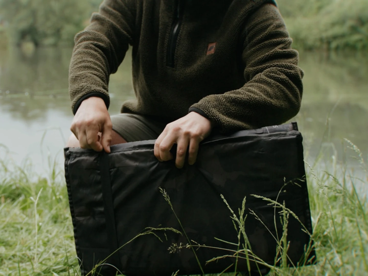 Delphin CarpMAT BANX Camo 110 x 60 cm - Mata karpiowa