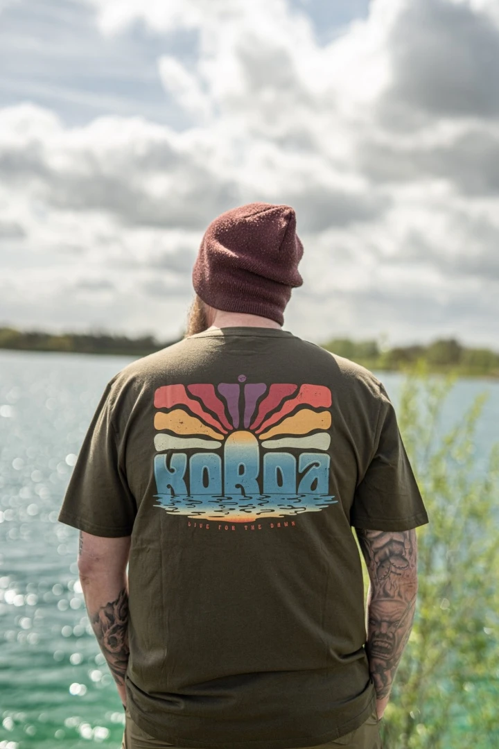 Korda Dawn Vibes T-Shirt - Dark Olive