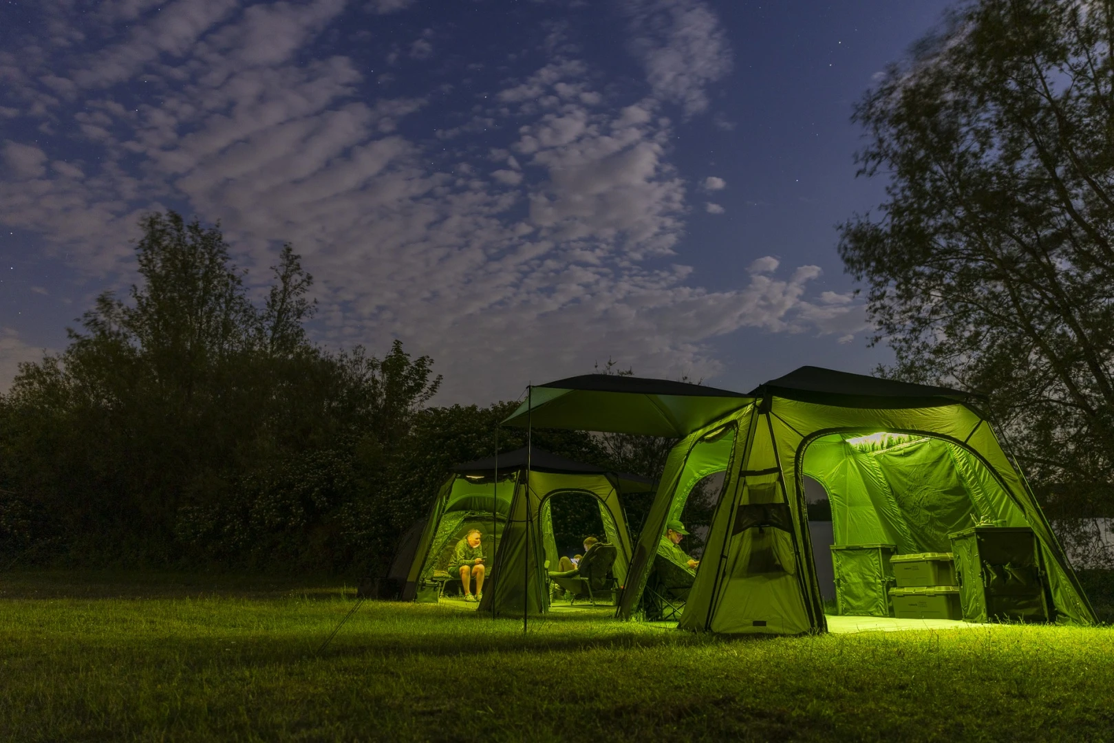 Trakker Gazebo PRO XXL Nitelife Vapour Shield