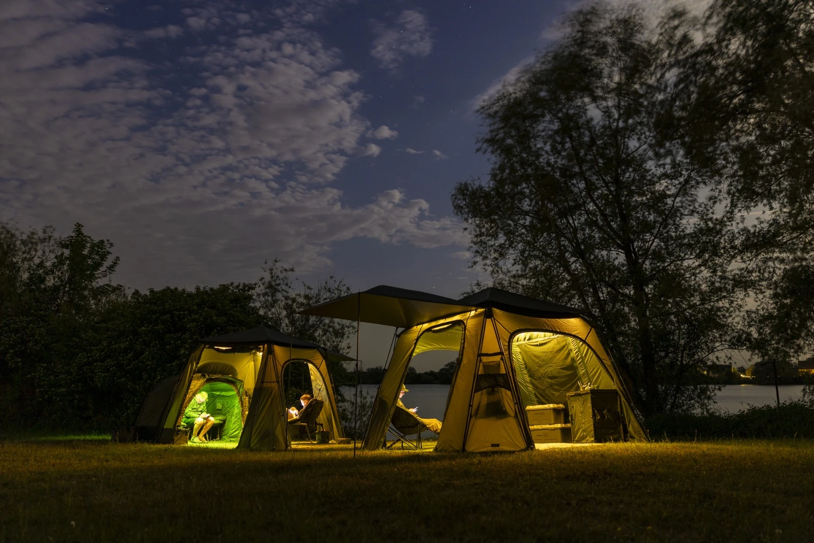 Trakker Gazebo PRO XXL Nitelife Vapour Shield