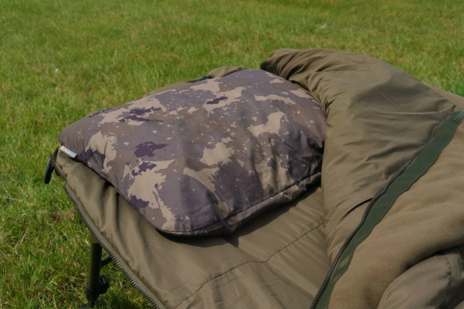 Solar Worldwide Pillow