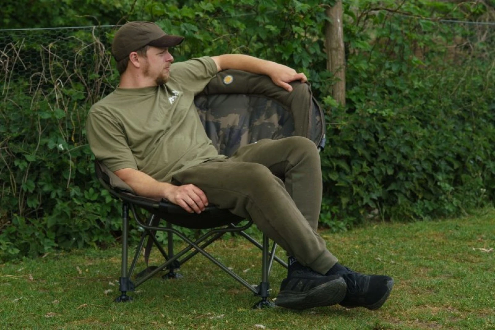 Solar Worldwide Moon Chair