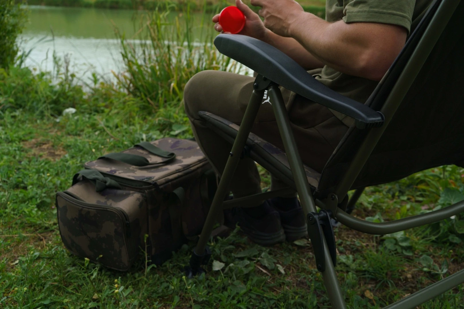Solar Worldwide Recliner - High