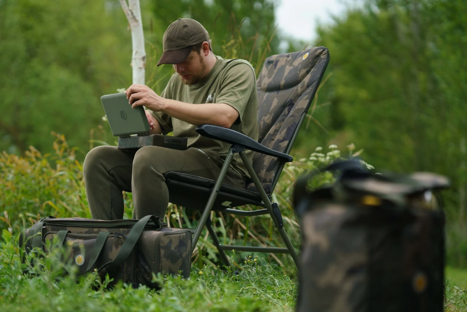 Solar Worldwide Recliner - High