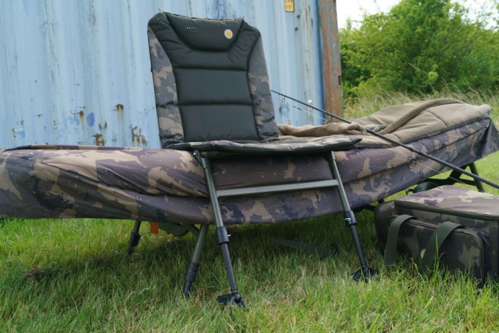 Solar Worldwide Combi Chair