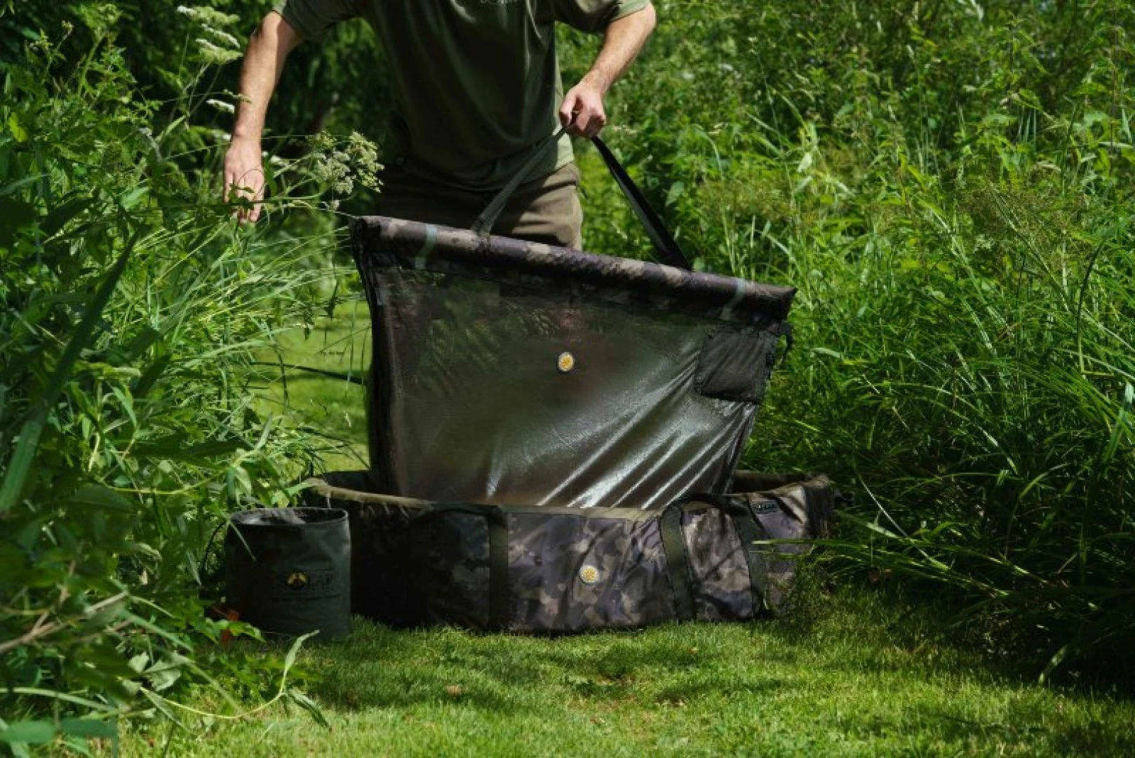 Solar Worldwide Hi-Line Walled Mat