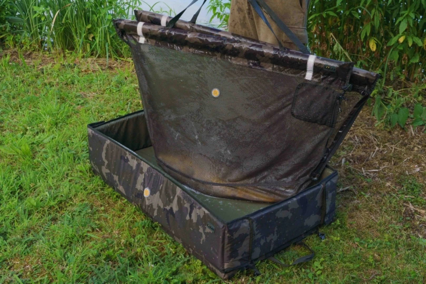 Solar Worldwide Square Cradle