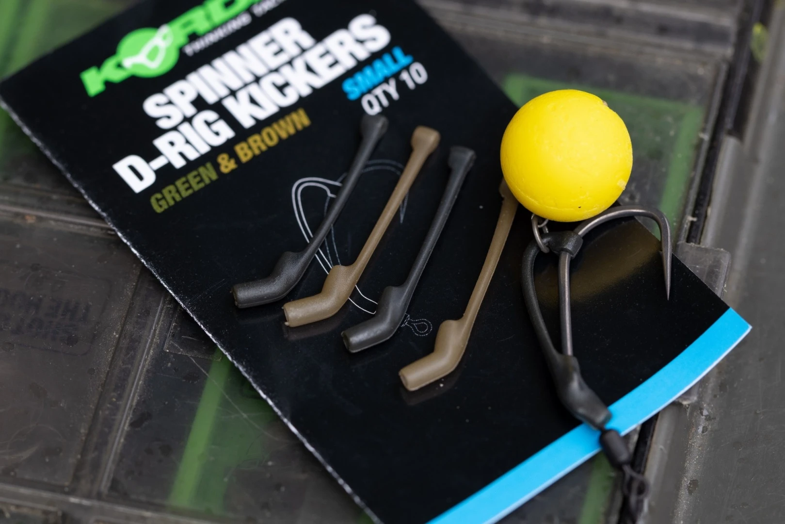 Korda Kickers D-Rig Spinner Green/Brown - Spinner D Rig Kickers Small