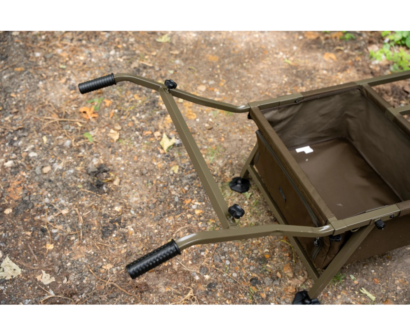 Avid Carp Transit Essentials Barrow