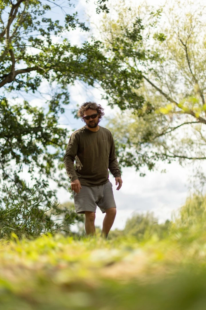 Korda Mindset Minimal LS T-Shirt - Dark Olive - Mindset Minimal LS Tee | Tmavá oliva M