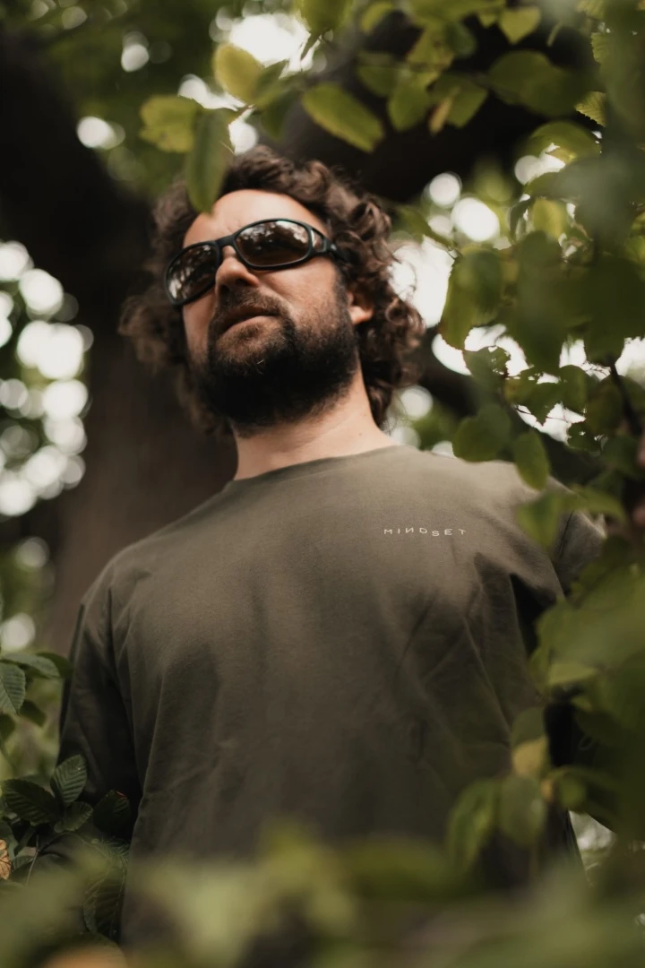 Korda Mindset Minimal LS T-Shirt - Dark Olive - Mindset Minimal LS Tee | Tmavá oliva M