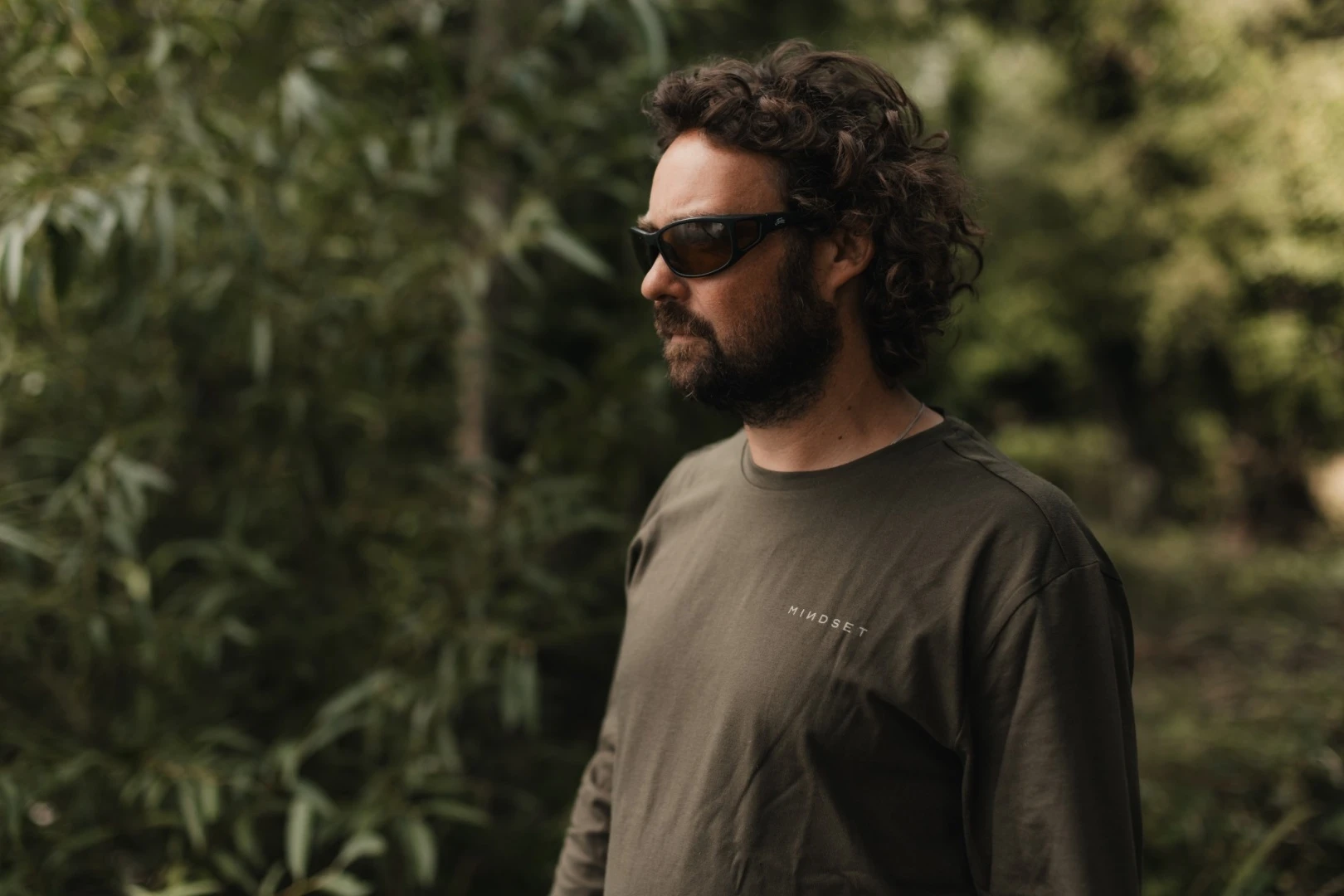 Korda Mindset Minimal LS T-Shirt - Dark Olive - Mindset Minimal LS Tee | Tmavá oliva M