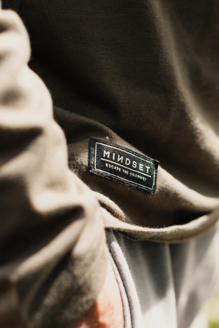 Korda Mindset Minimal LS T-Shirt - Dark Olive - Mindset Minimal LS Tee | Tmavá oliva M
