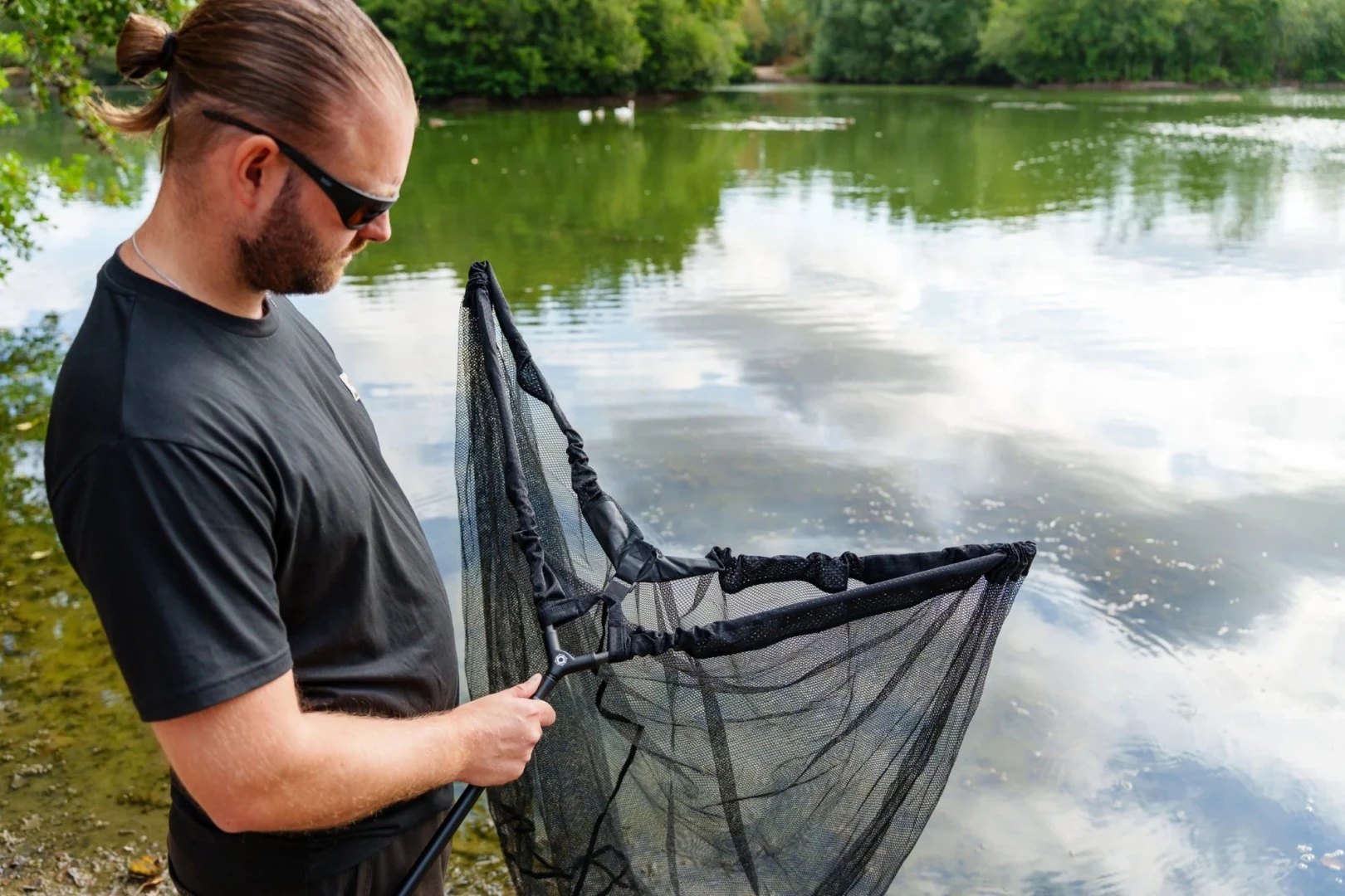 Nash Scope Retract Landing Net 42 42