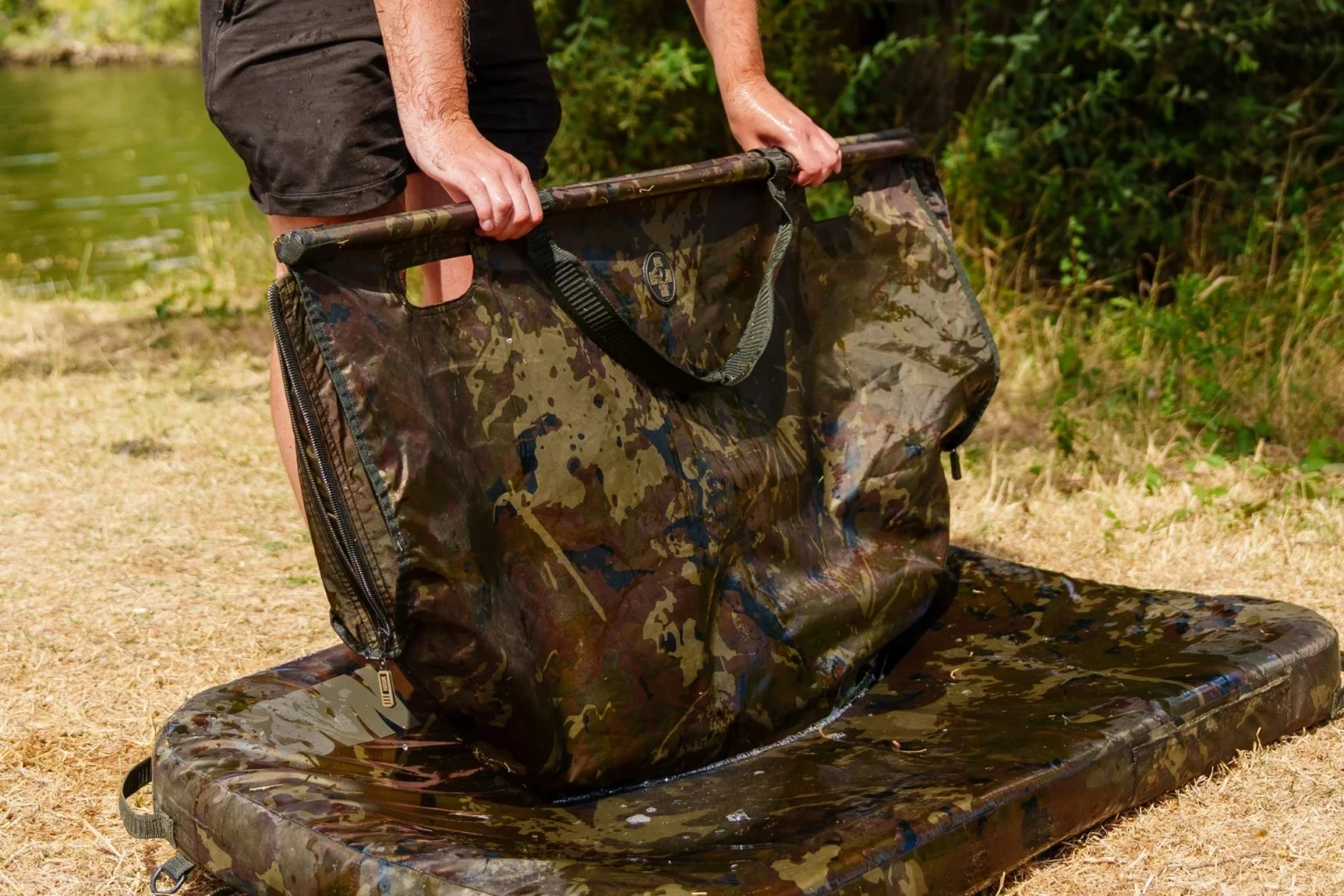 Nash Carp Care Weigh Sling Camo