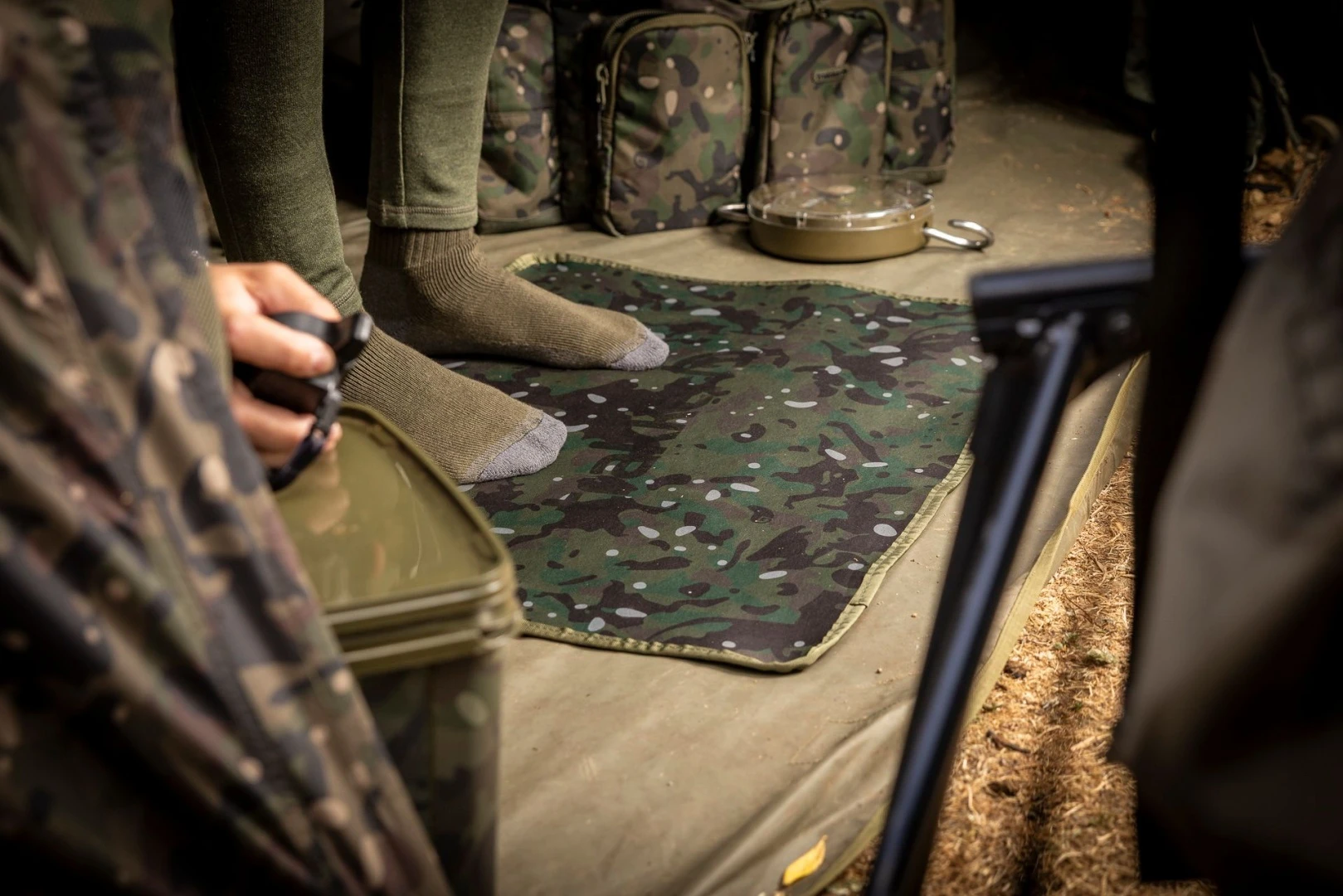 Trakker Reversible Bivvy Mat Camo Standard