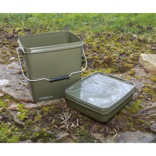 Trakker Olive Square Container inc. Tray 13L