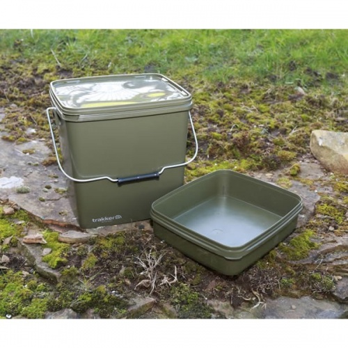 Trakker Olive Square Container inc. Tray 13L